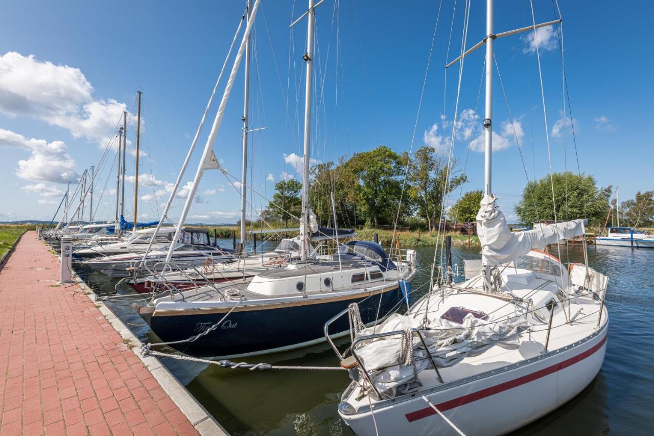Marina Martinshafen - Beach Life Sassnitz Exteriör bild